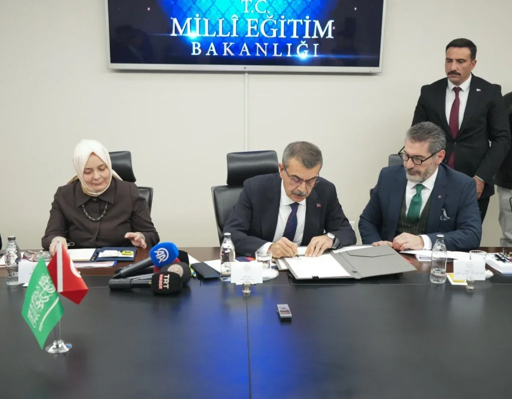 Bakan Tekin, Suudi Arabistan'la eğitim anlaşması imzaladı