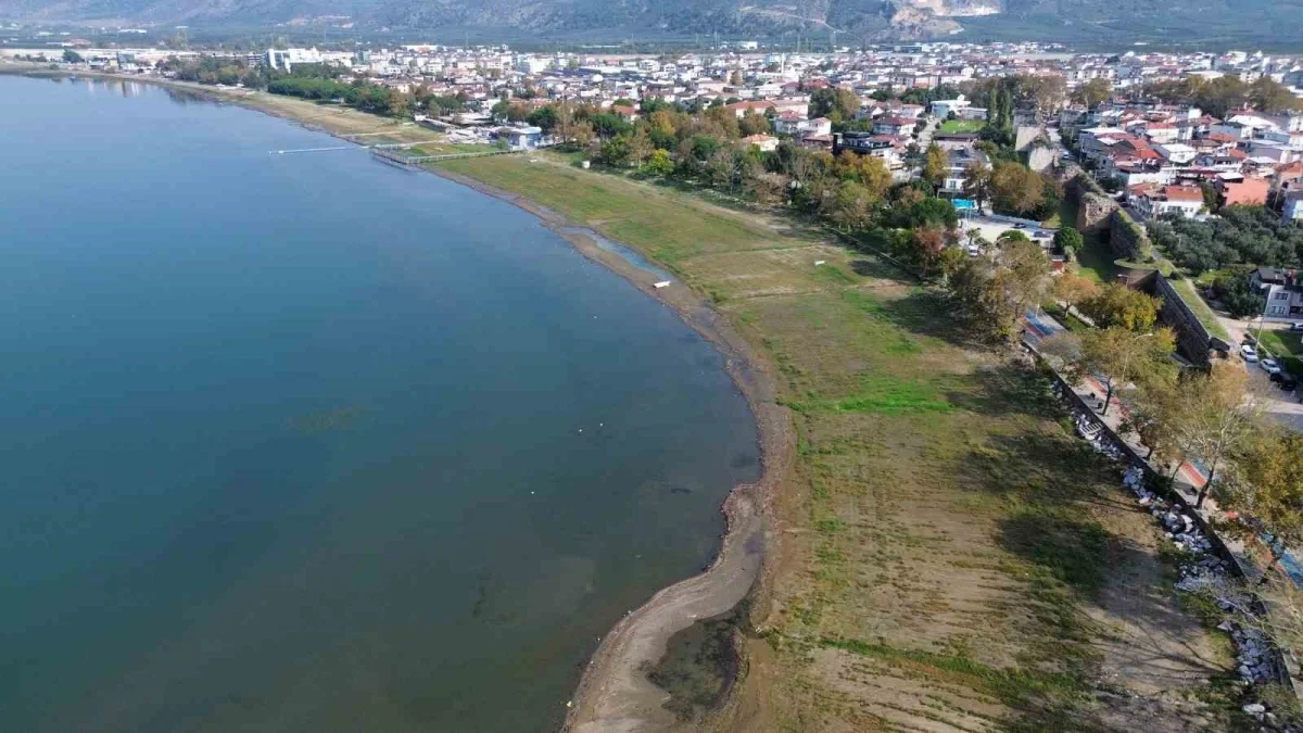 İznik Gölü neden çekiliyor? Yağışa rağmen seviye düşüyor