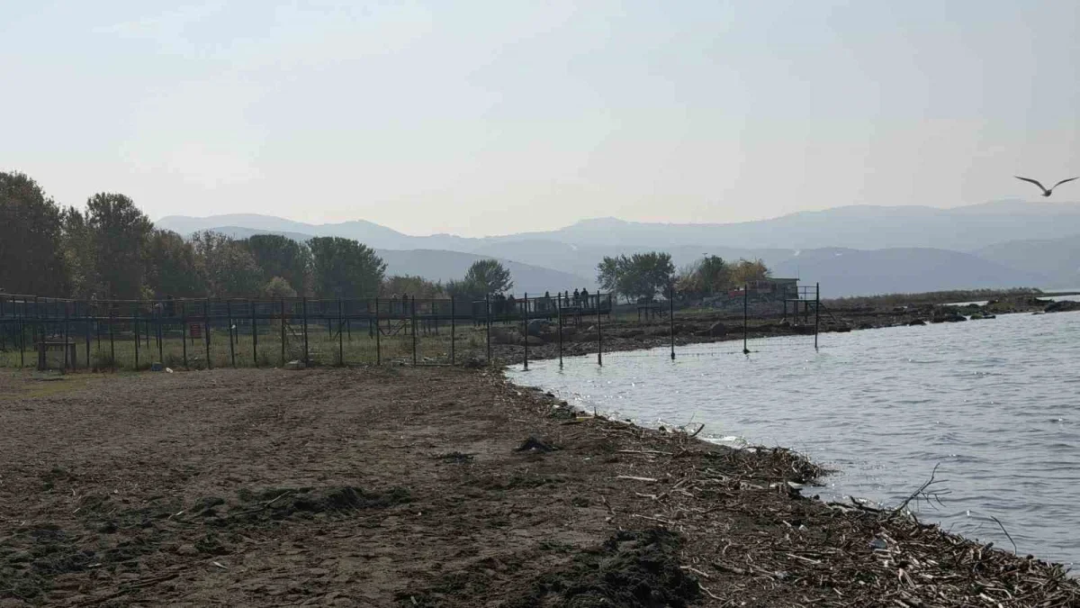 İznik Gölü neden çekiliyor? Yağışa rağmen seviye düşüyor