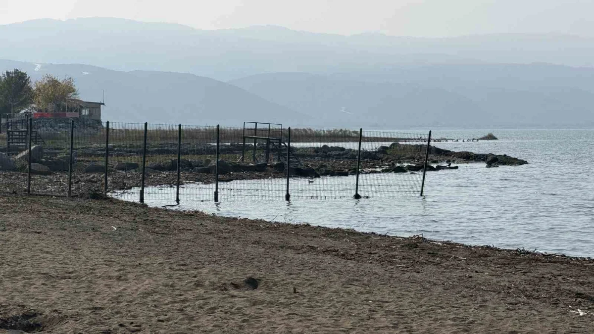 İznik Gölü neden çekiliyor? Yağışa rağmen seviye düşüyor
