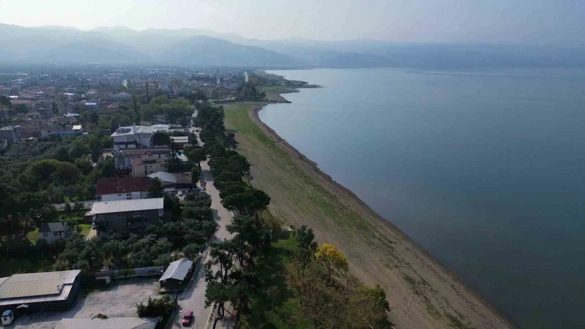 İznik Gölü neden çekiliyor? Yağışa rağmen seviye düşüyor