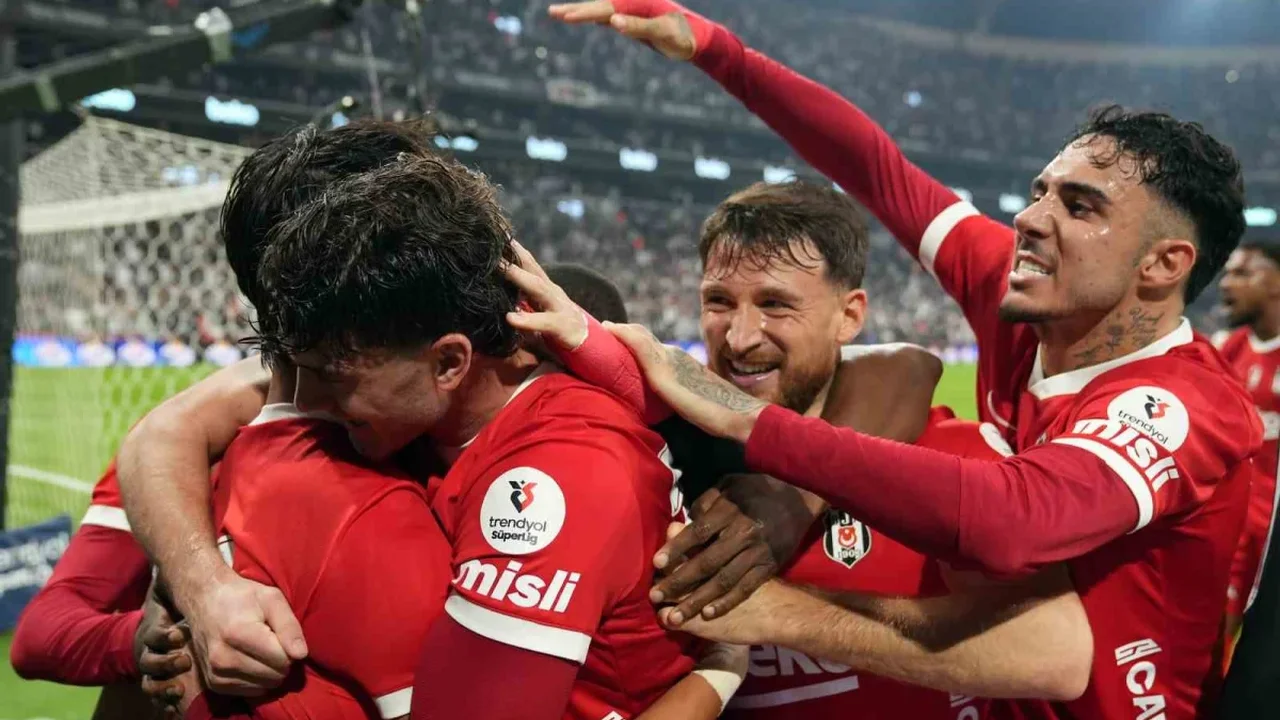 Beşiktaş evinde 10 maçtır yenilgi yüzü görmüyor