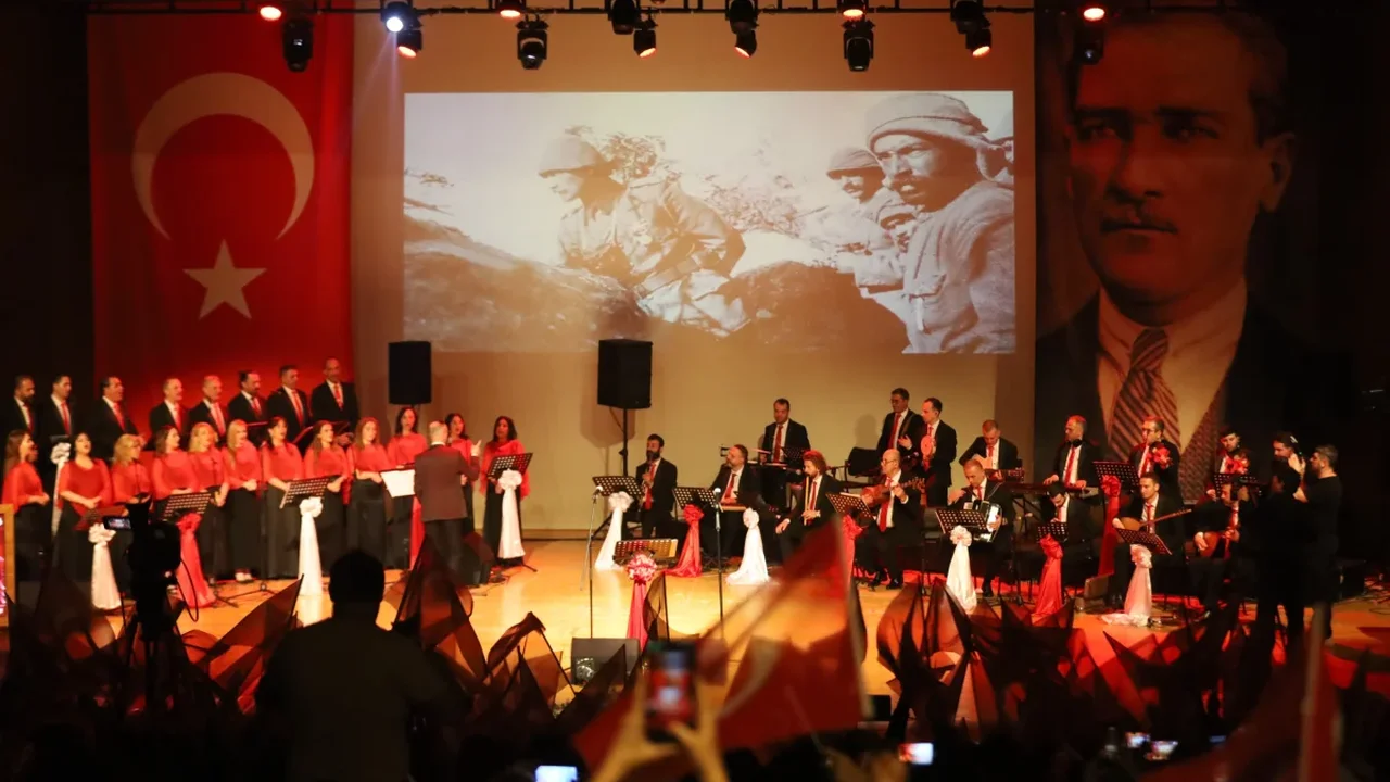 Bursa'da Cumhuriyet'in 103. yılına özel Türk müziği konseri