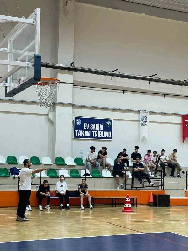 Kestel BESYO kursu öğrencileri üniversiteye yerleştirdi