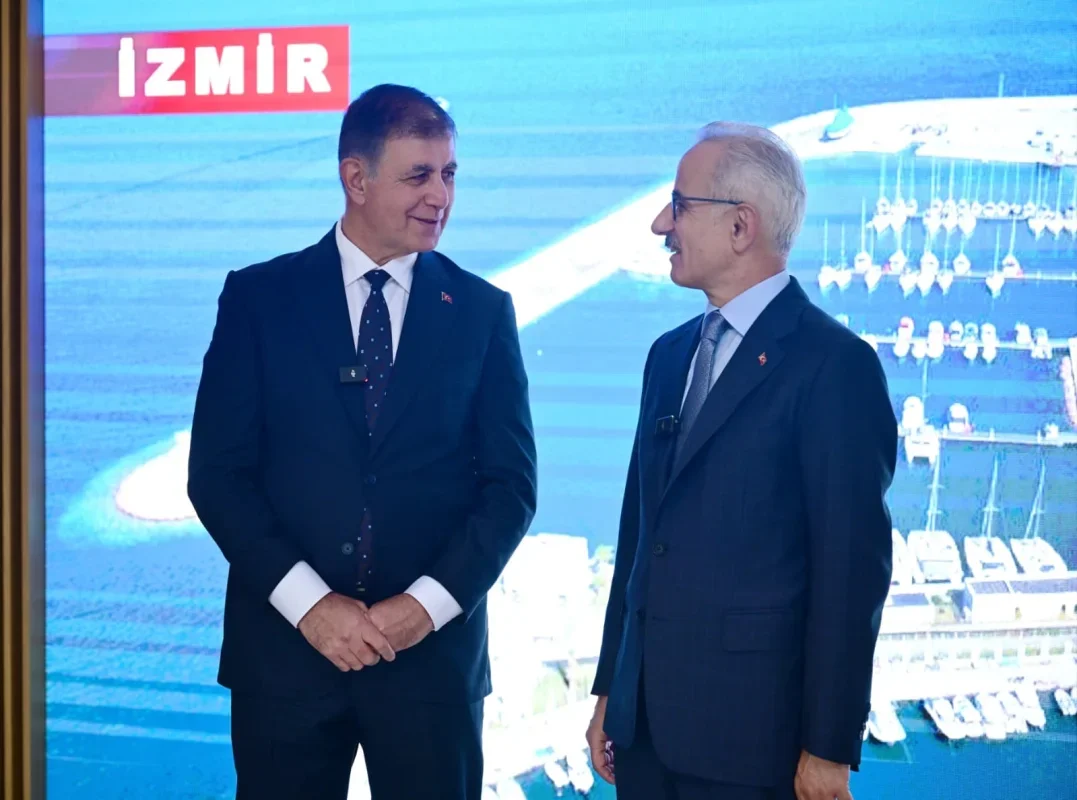 İzmir 2. Çevre Yolu ve İZBAN masaya yatırıldı