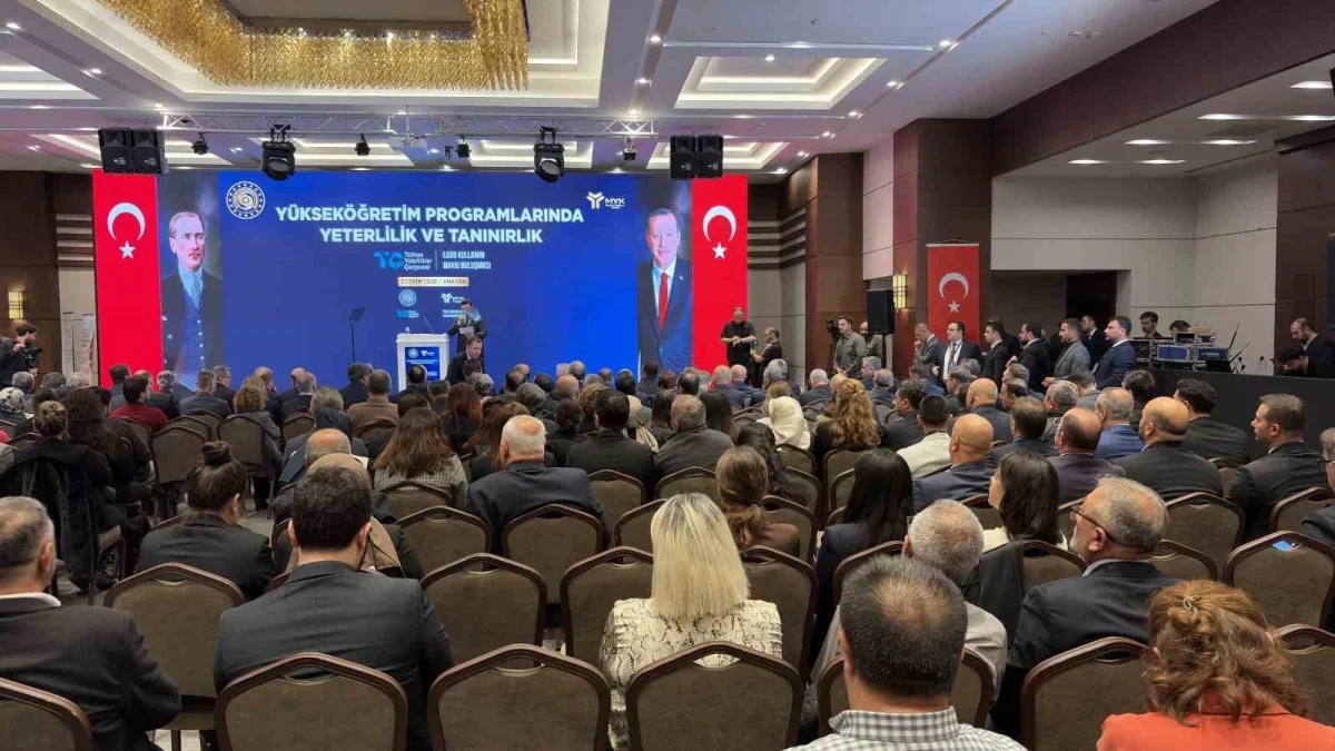 Mesleki yeterlilikte 27 sektörde 900'ü aşkın standart