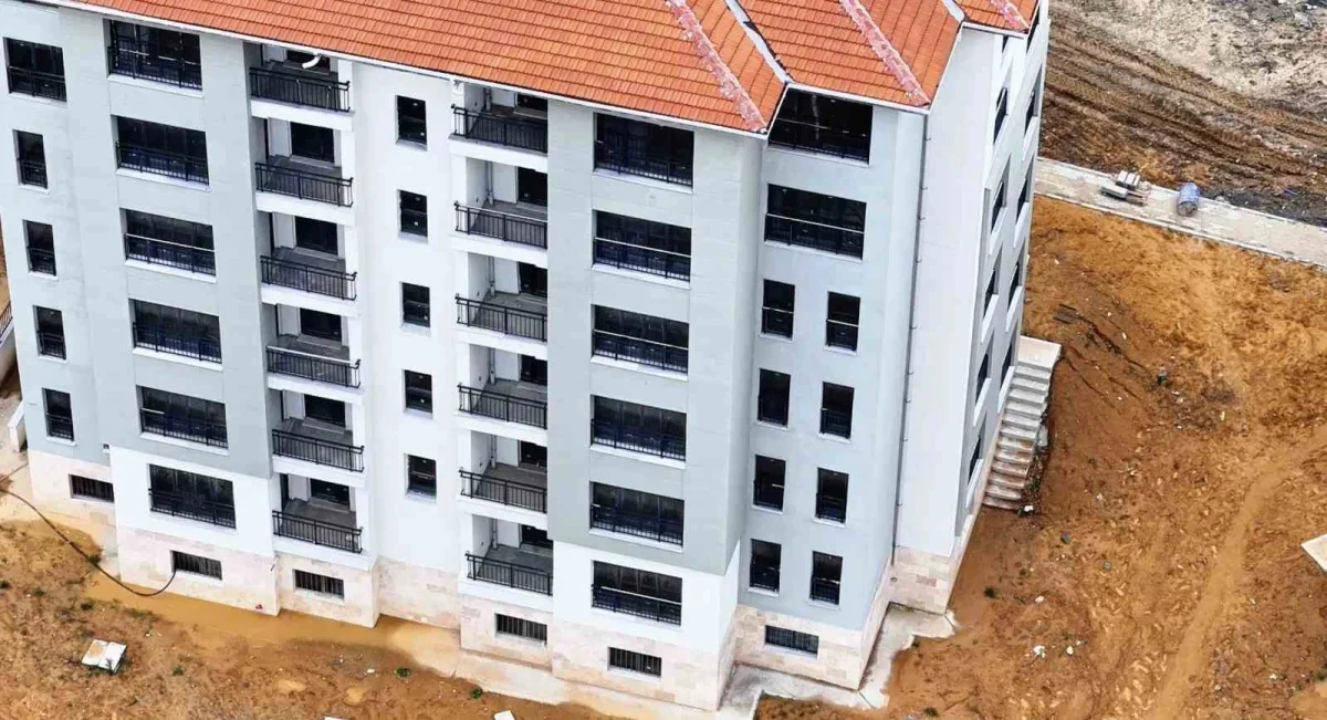 Arnavutköy'de 3 bin 932 TOKİ konutu teslim edilemiyor