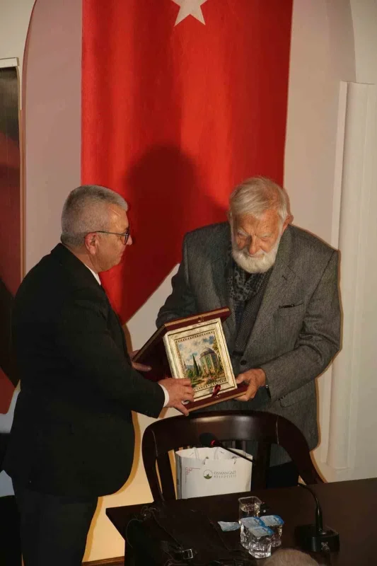 Sadettin Ökten, Yahya Kemal'i Bursa'da anlattı