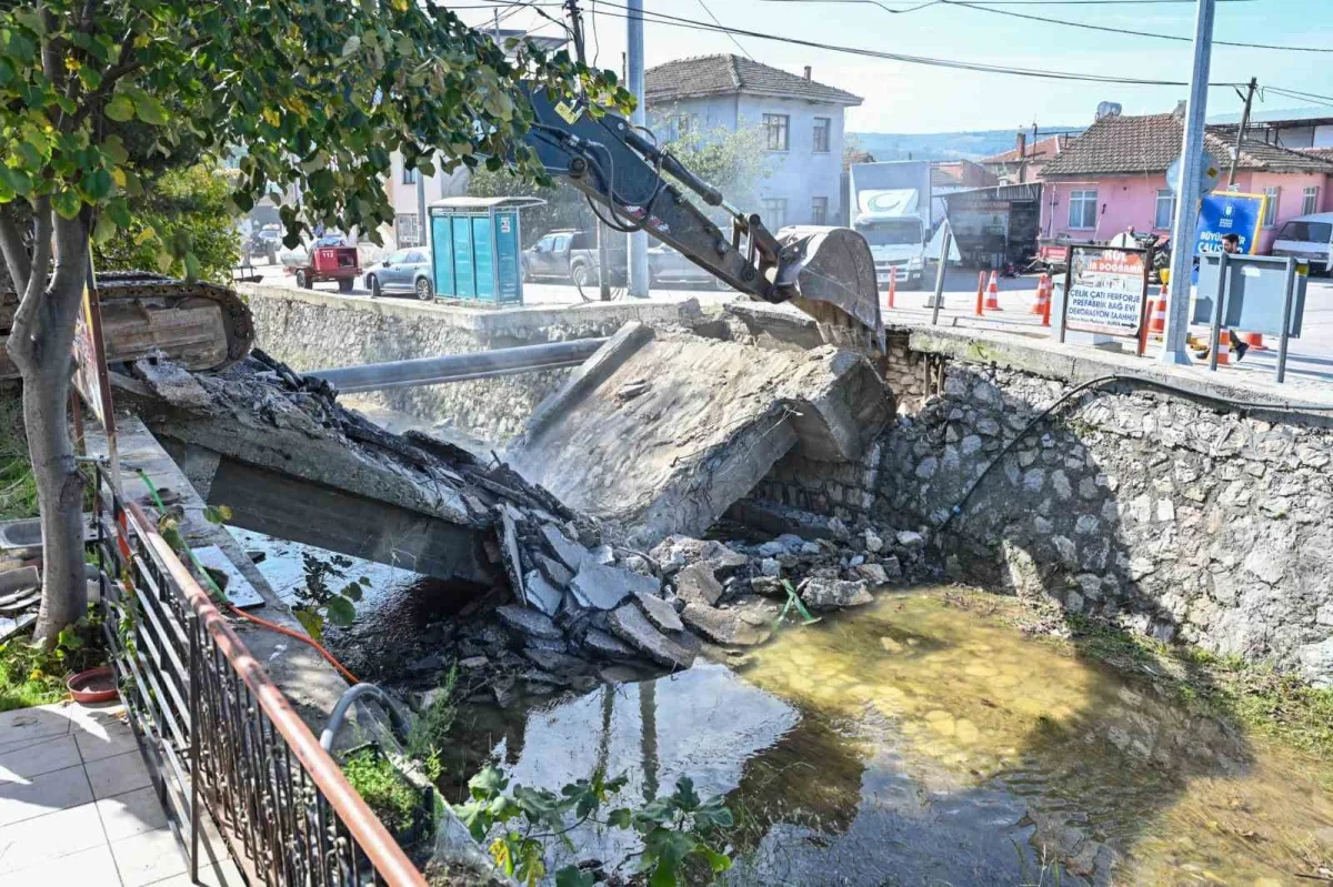Mudanya Çekrice'de yeni çift şeritli köprü yapılıyor