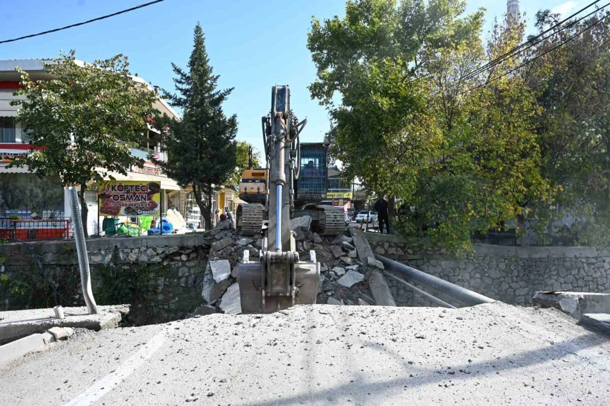 Mudanya Çekrice'de yeni çift şeritli köprü yapılıyor