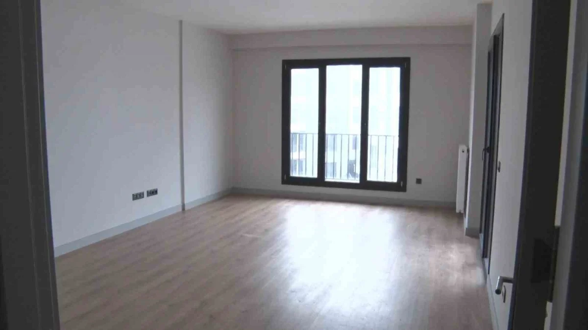 Maltepe'de Kardeşler Apartmanı'nda konut teslimi başladı