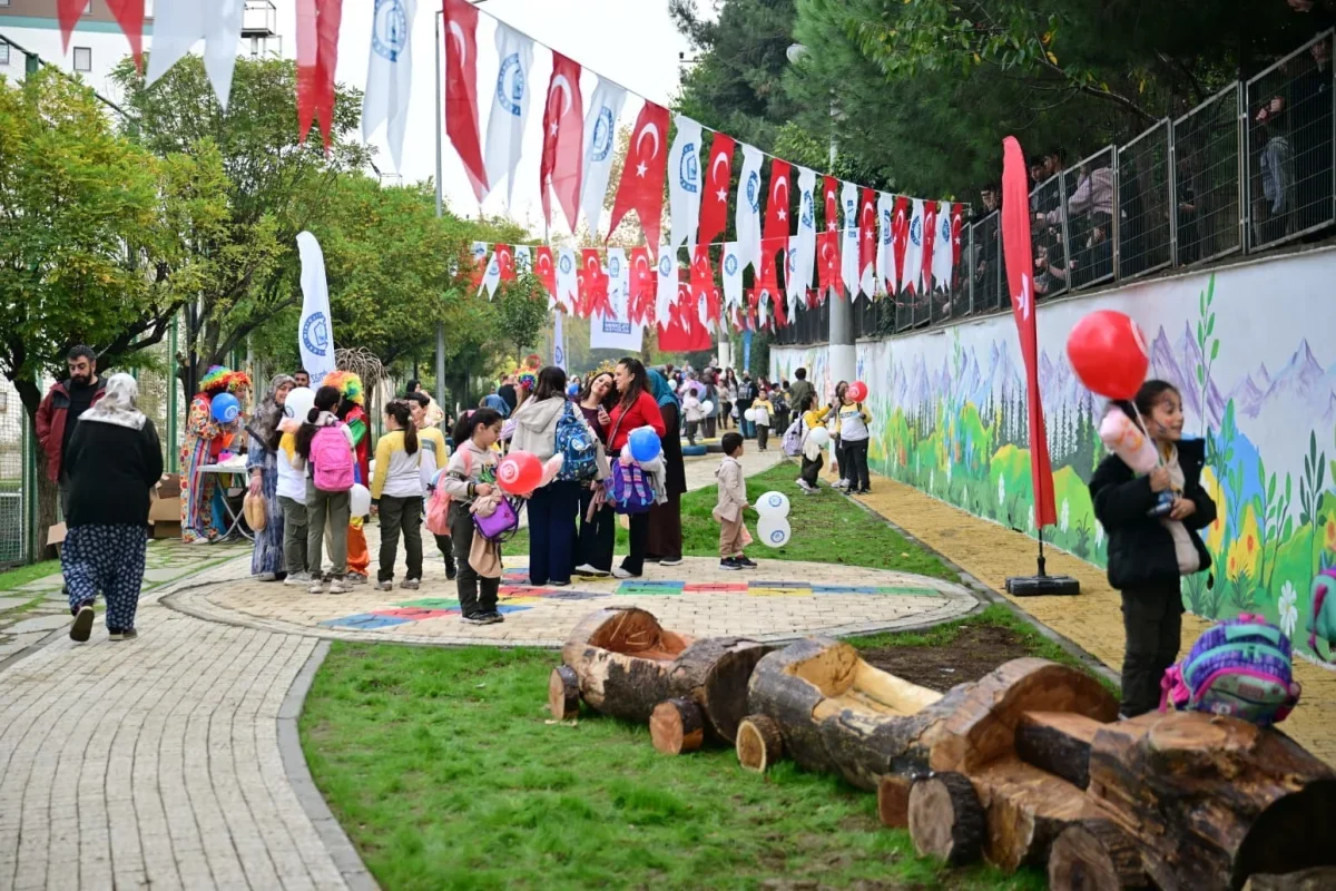 Yıldırım'da çocuklar için güvenli oyun sokağı açıldı