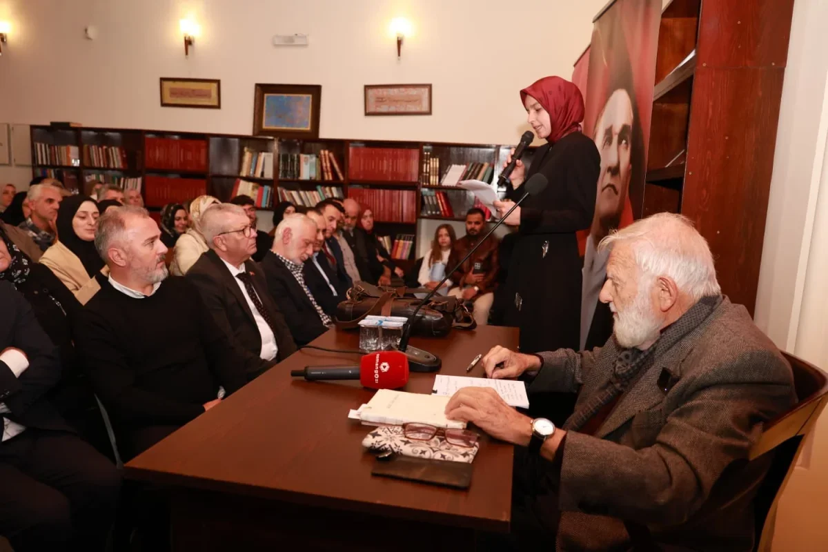 Osmangazi'de Yahya Kemal'in fikir mirası konuşuldu
