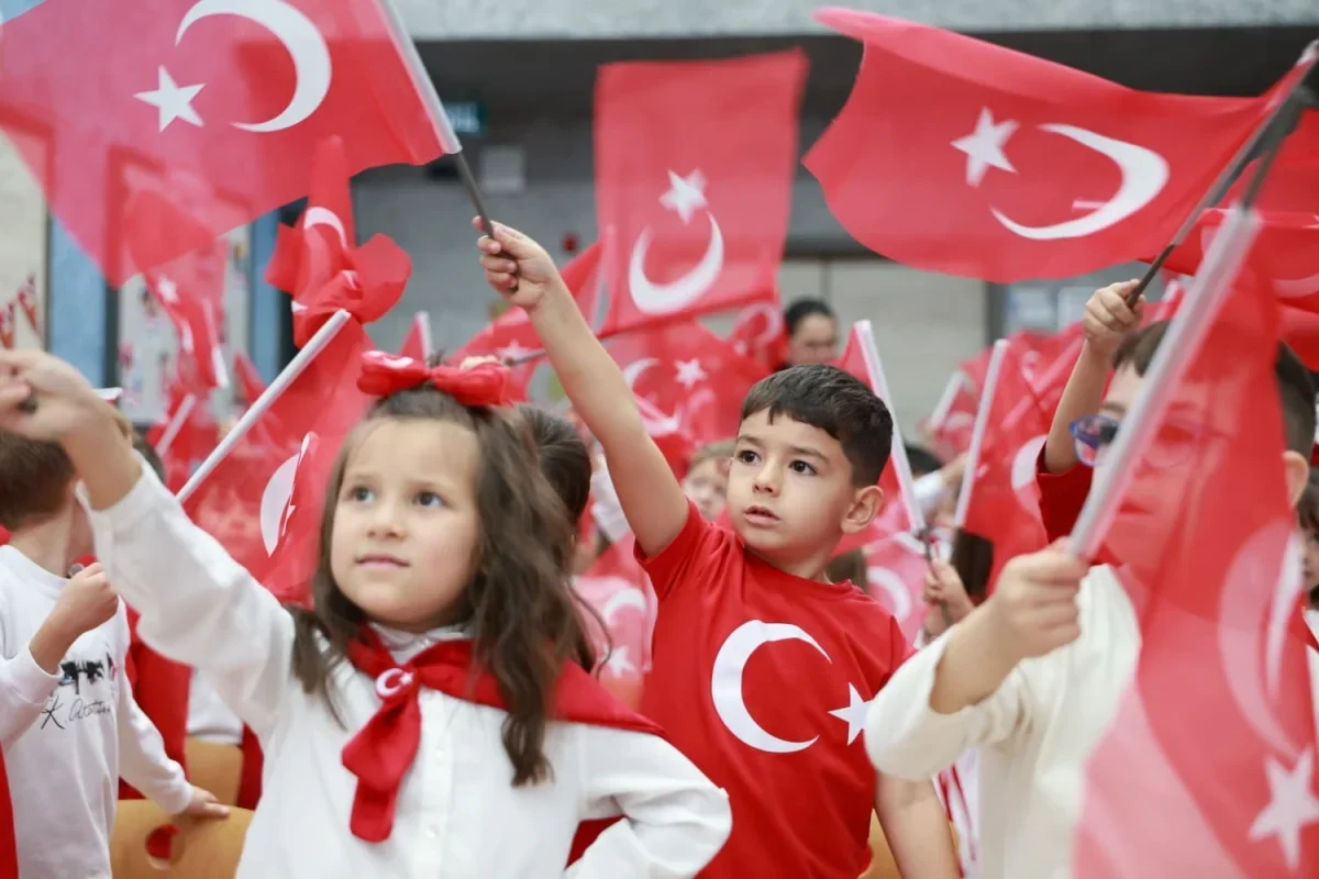 Osmangazi kreşlerinde 29 Ekim Cumhuriyet coşkusu