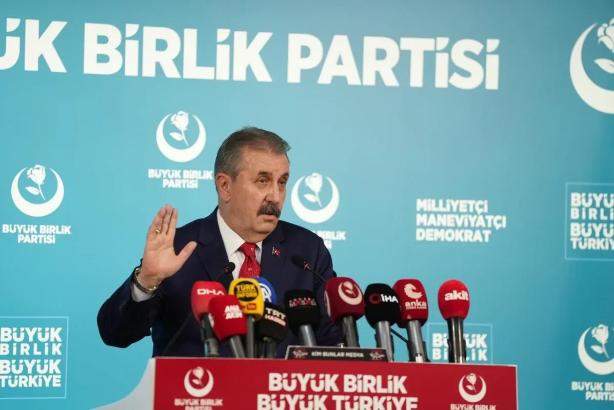 Destici'den Türk dünyası için ortak gelecek çağrısı