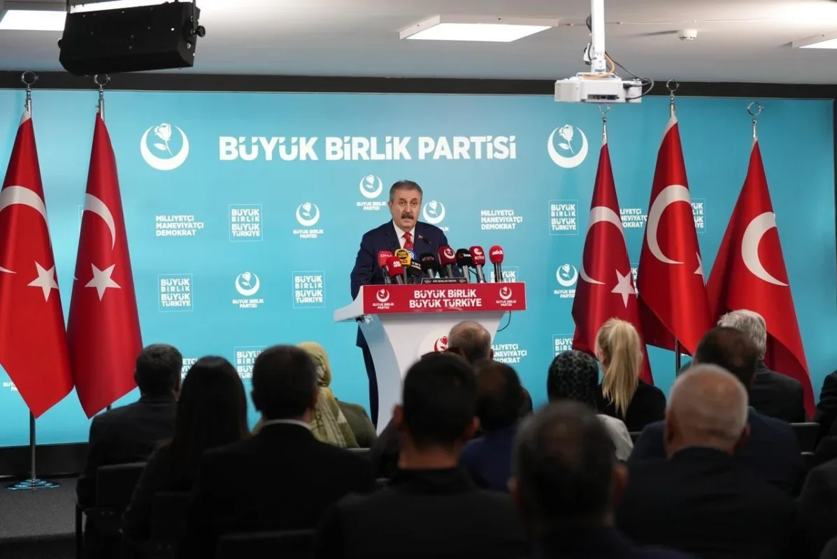 Destici'den Türk dünyası için ortak gelecek çağrısı