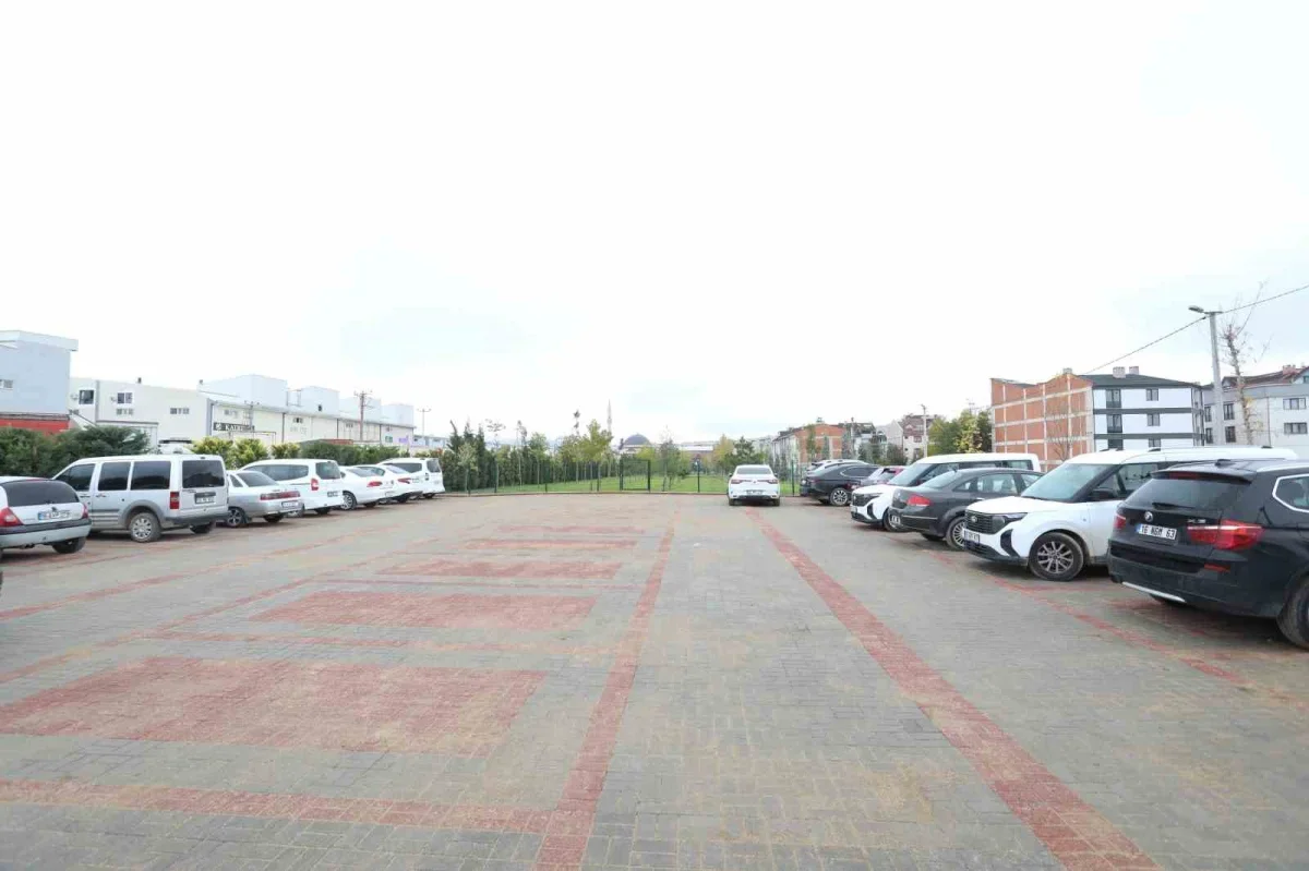 İnegöl'de 32 araçlık mahalle otoparkı tamamlandı