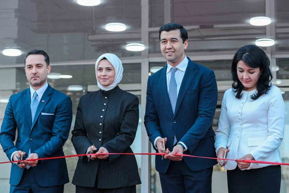 T3 Vakfı, Özbekistan'da Bilim Taşkent Merkezi'ni açtı