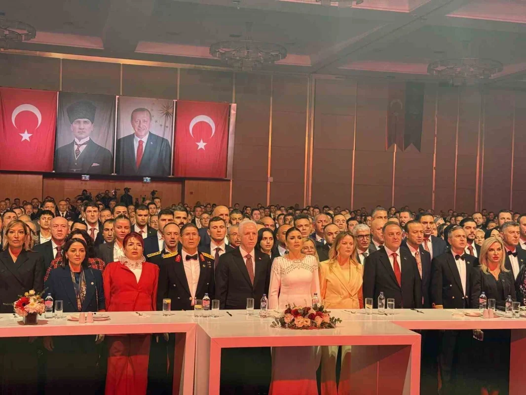 Vali Gül: Milletimiz emperyalizmin hesaplarını parçaladı