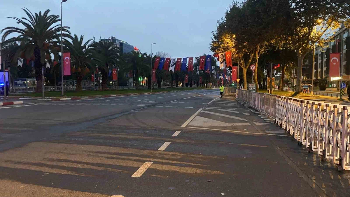 İstanbul'da 29 Ekim töreni için yollar kapatıldı