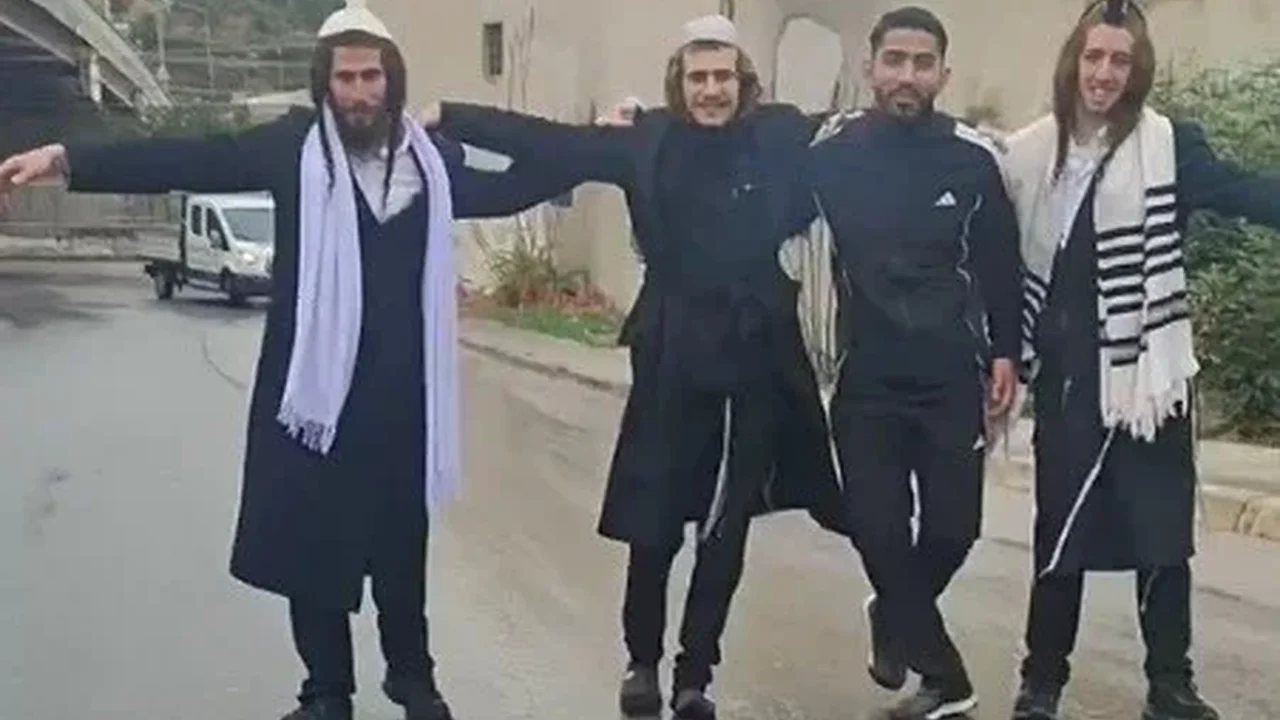 İzmir'de Hasidik Yahudiler Netanyahu'nun yenilgisini kutladı