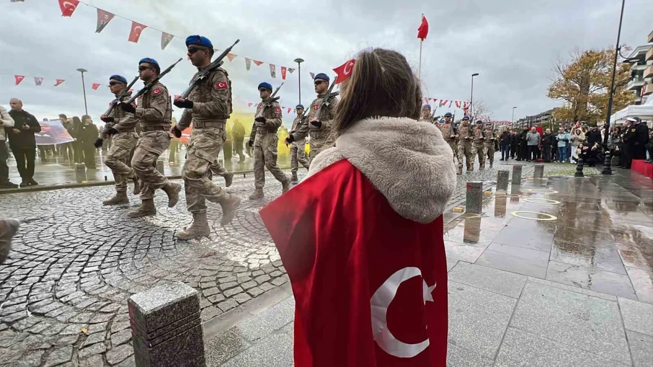 Çanakkale'de Cumhuriyet Bayramı törenle kutlandı