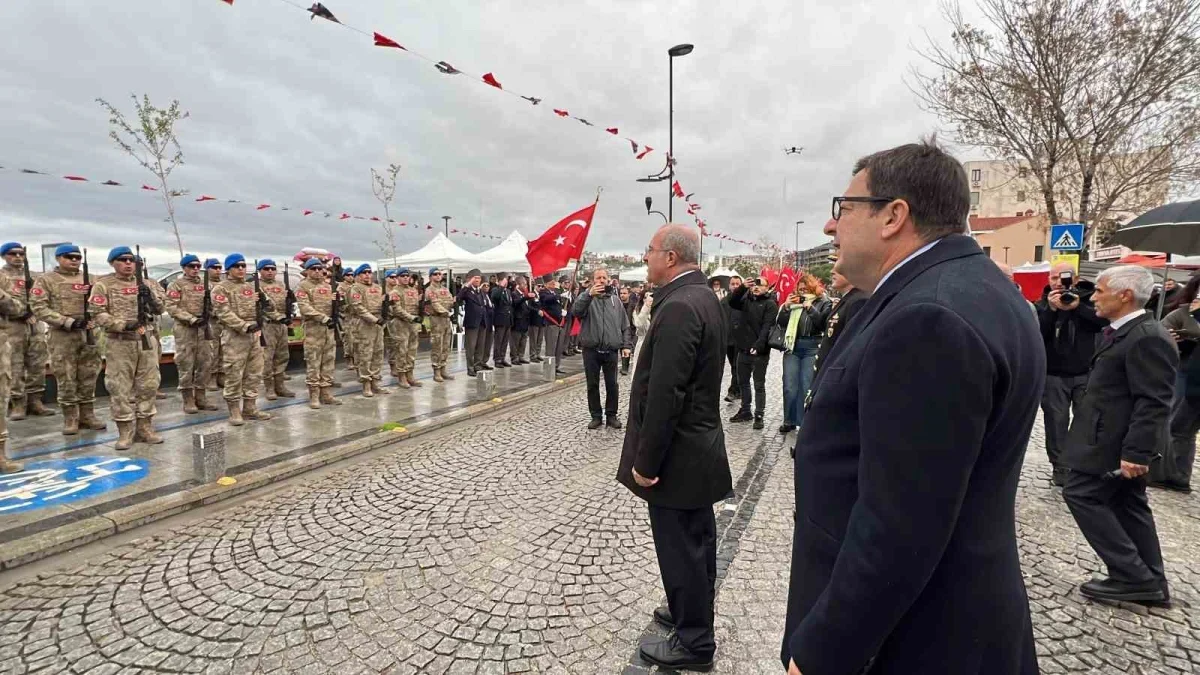 Çanakkale'de Cumhuriyet Bayramı törenle kutlandı