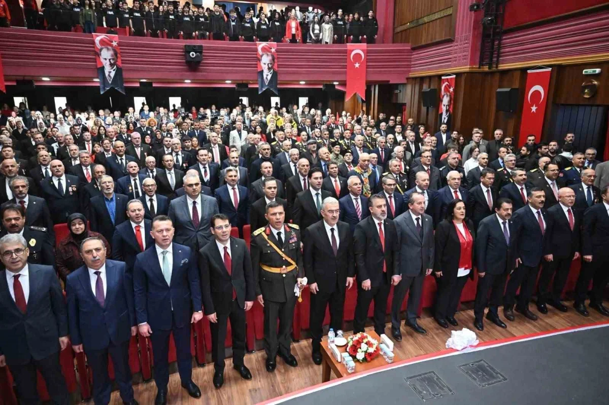 Bursa'da Cumhuriyet'in 103'üncü yılı Tayyare'de kutlandı