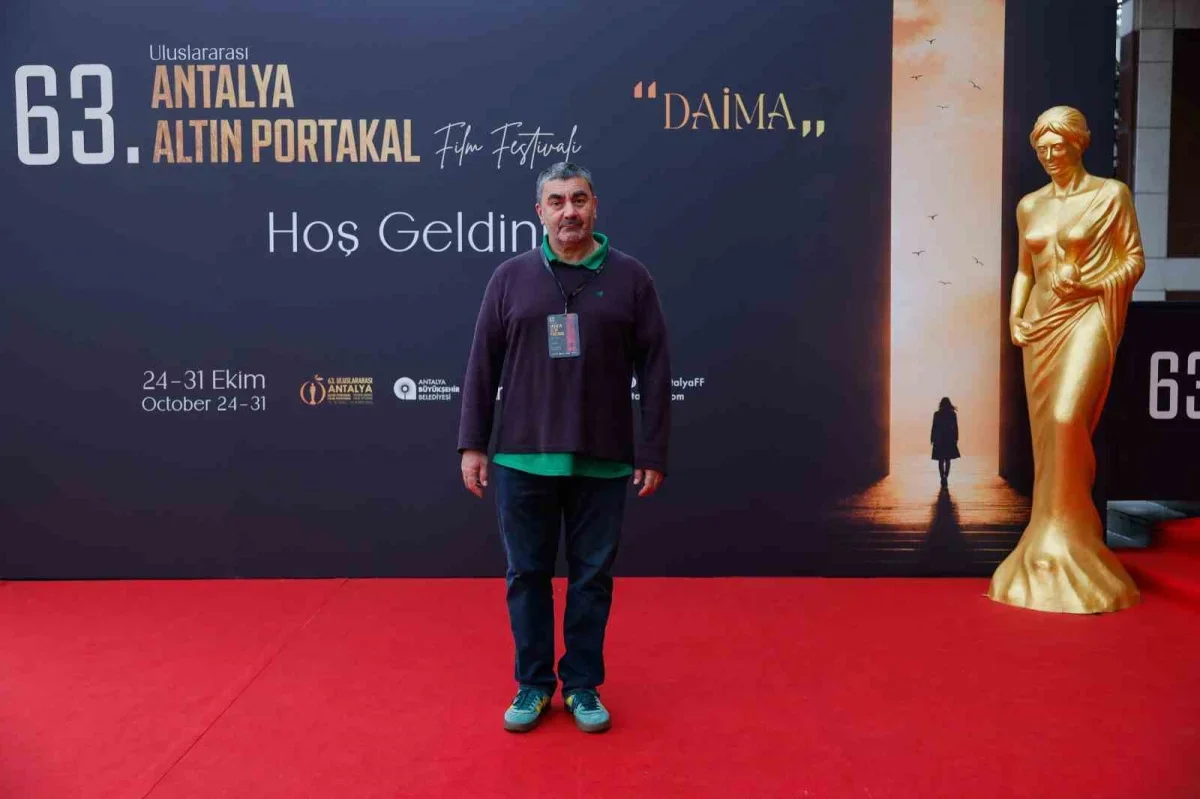 Altın Portakal'da yarışma filmleri seyirciyle buluştu
