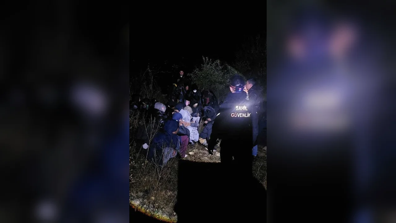 Çanakkale Ezine'de 31 kaçak göçmen yakalandı