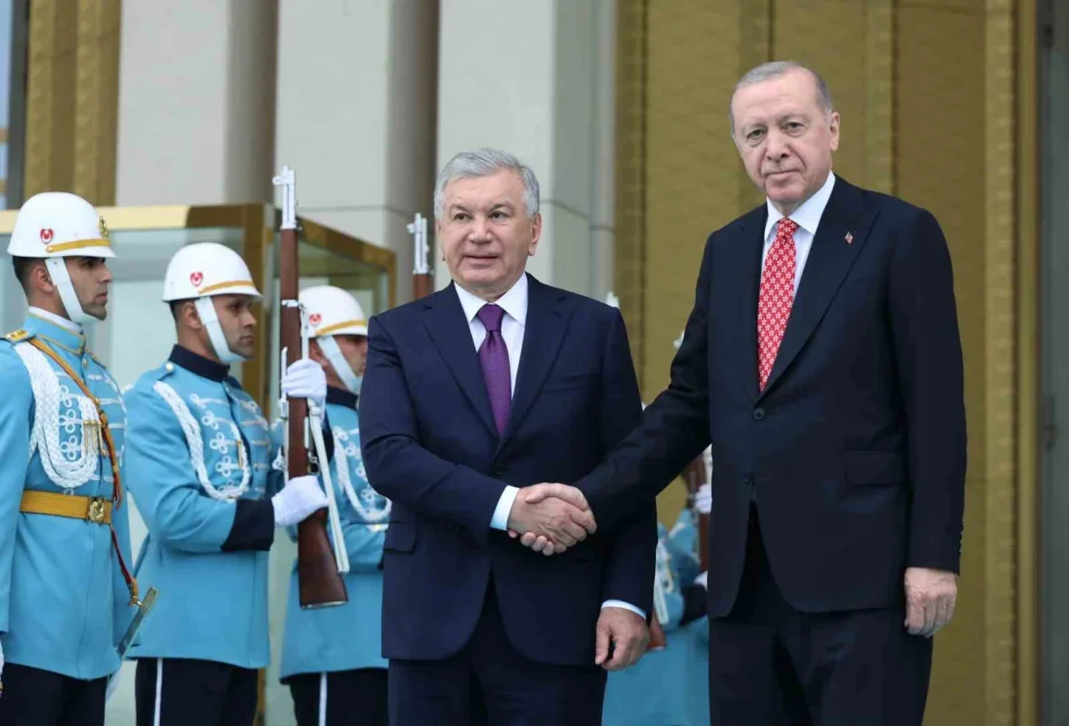 Erdoğan ve Mirziyoyev Ankara'da anlaşmalara imza attı
