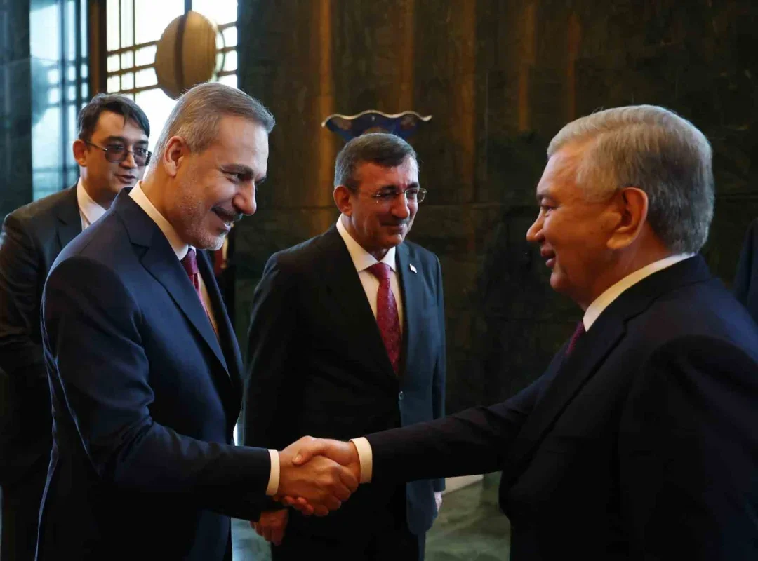 Erdoğan ve Mirziyoyev Ankara'da anlaşmalara imza attı