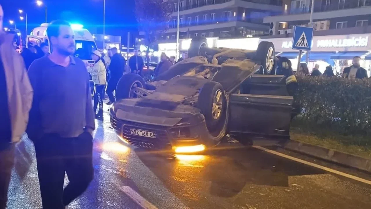 Çorlu'da takla atan otomobilde 2 kişi yaralandı