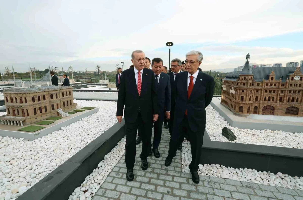 Erdoğan ve Türk dünyası liderleri fidan dikti