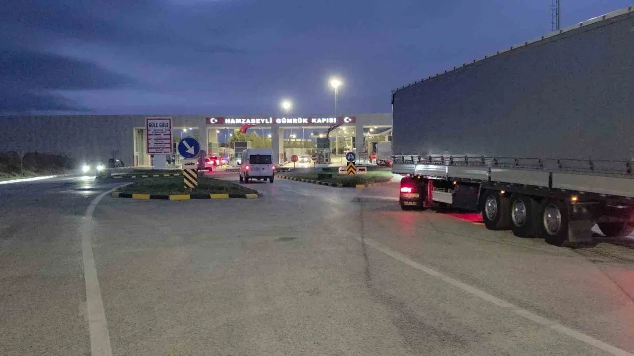 Hamzabeyli'de tır çıkışları 3 gün sonra başladı