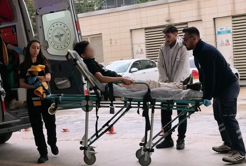 İnegöl'de 13 yaşındaki çocuğun karnına tel saplandı