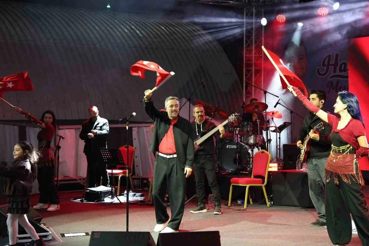 Kağıthane'de Cumhuriyet Bayramı Resul Dindar'la kutlandı