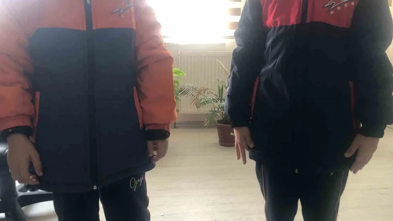 Bursa'da şehit teğmenin hatırası mont yardımıyla yaşatıldı