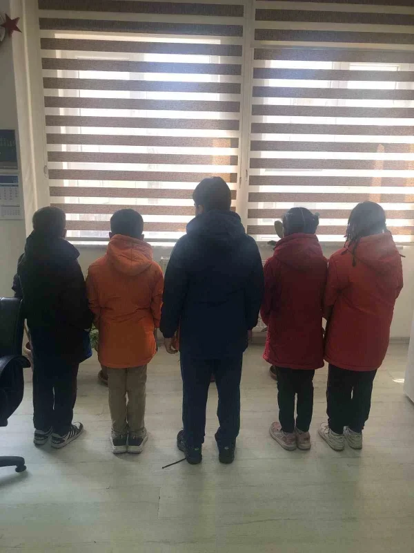 Bursa'da şehit teğmenin hatırası mont yardımıyla yaşatıldı