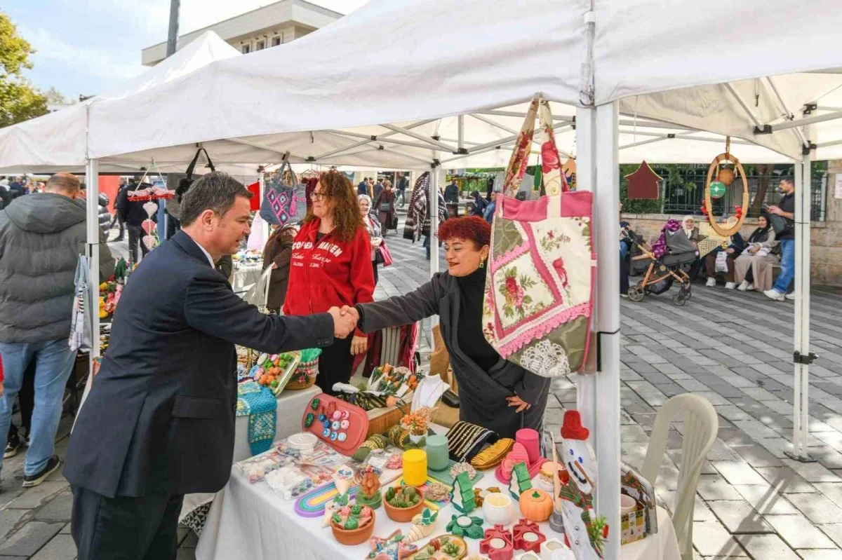 Osmangazi'de kadın emeği Cumhuriyet Sokağı'nda buluştu