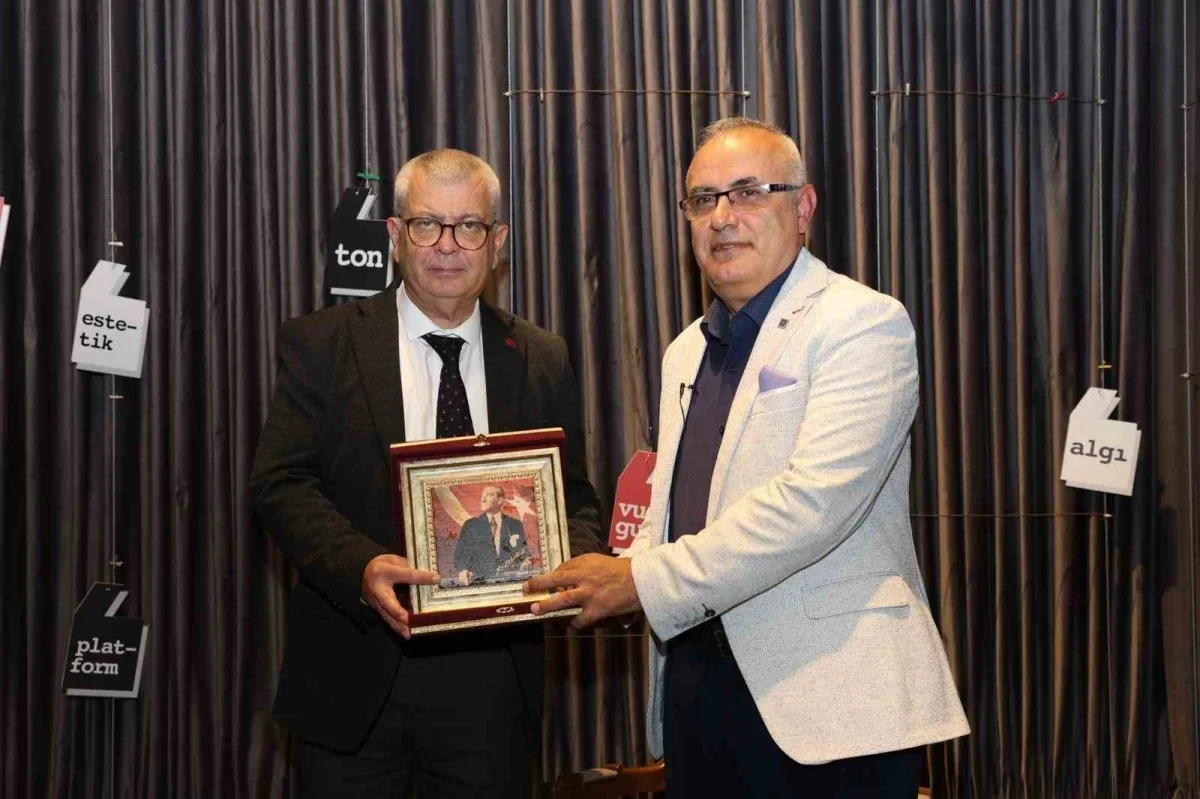 Osmangazi'de Medya Buluşmaları'nda Cumhuriyet konuşuldu