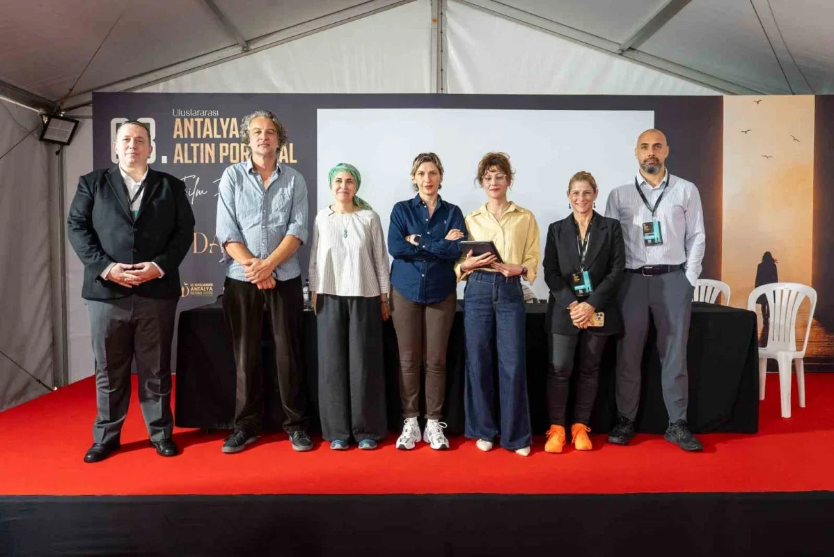 Altın Portakal'da iklim odaklı sinema paneli yapıldı