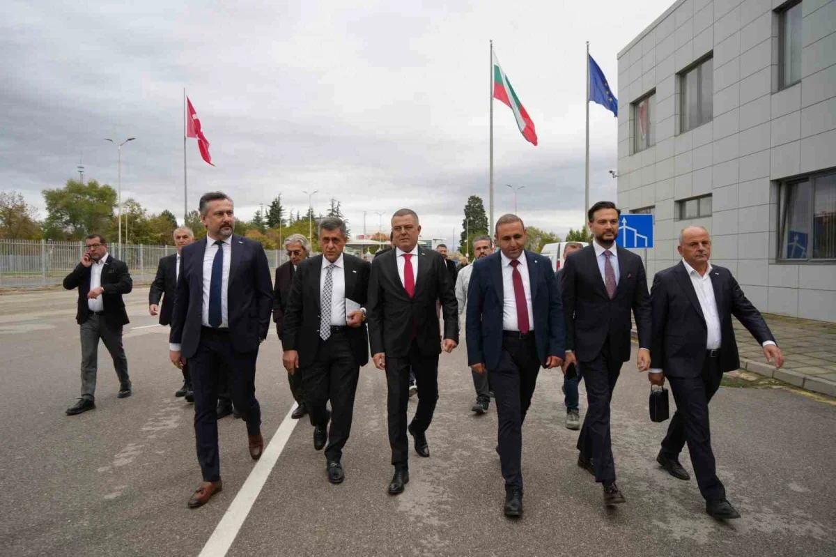 UND'den AB'ye Türk TIR şoförleri için vize çağrısı