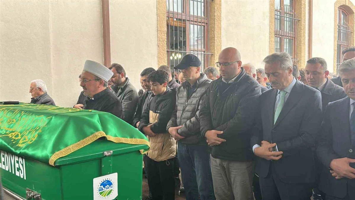 Gazeteci Fatih Eray Tuna ve eşi Sakarya'da uğurlandı