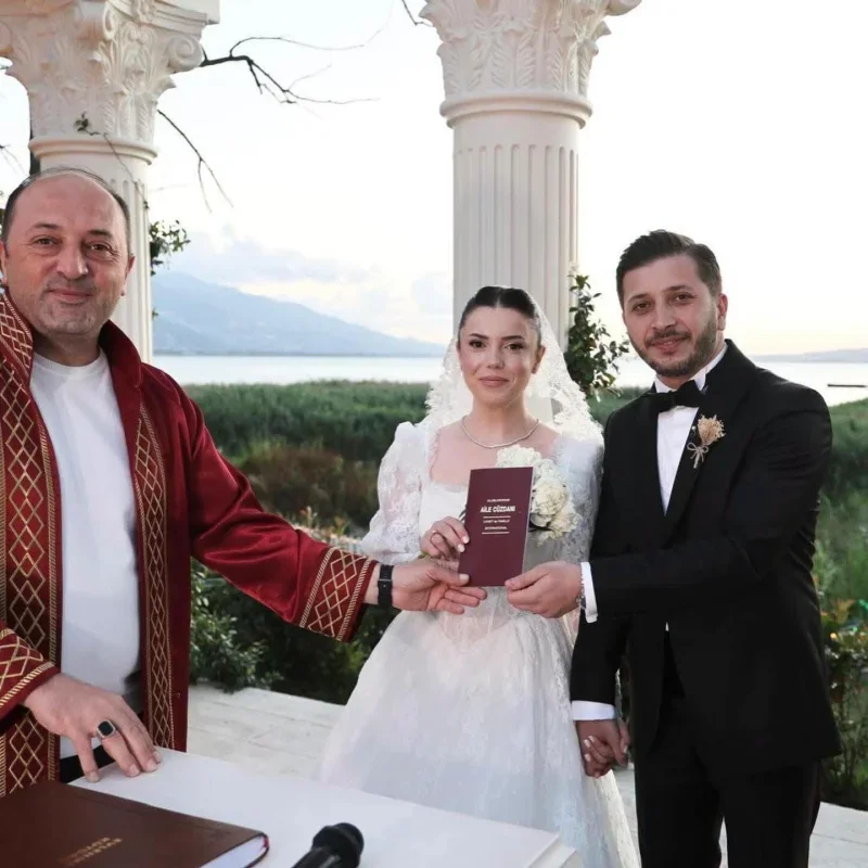 Gazeteci Fatih Eray Tuna ve eşi Sakarya'da uğurlandı
