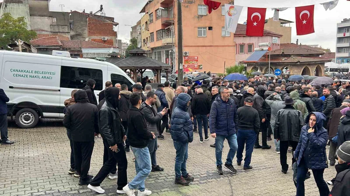 Çanakkale'deki kazada ölen sürücü toprağa verildi