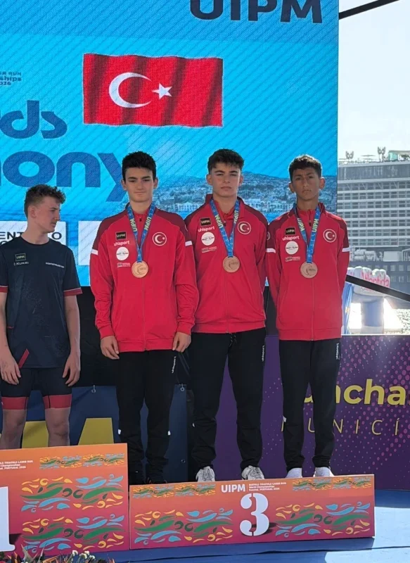 Osmangazi Belediyespor'dan Triathle'de üç dünya madalyası