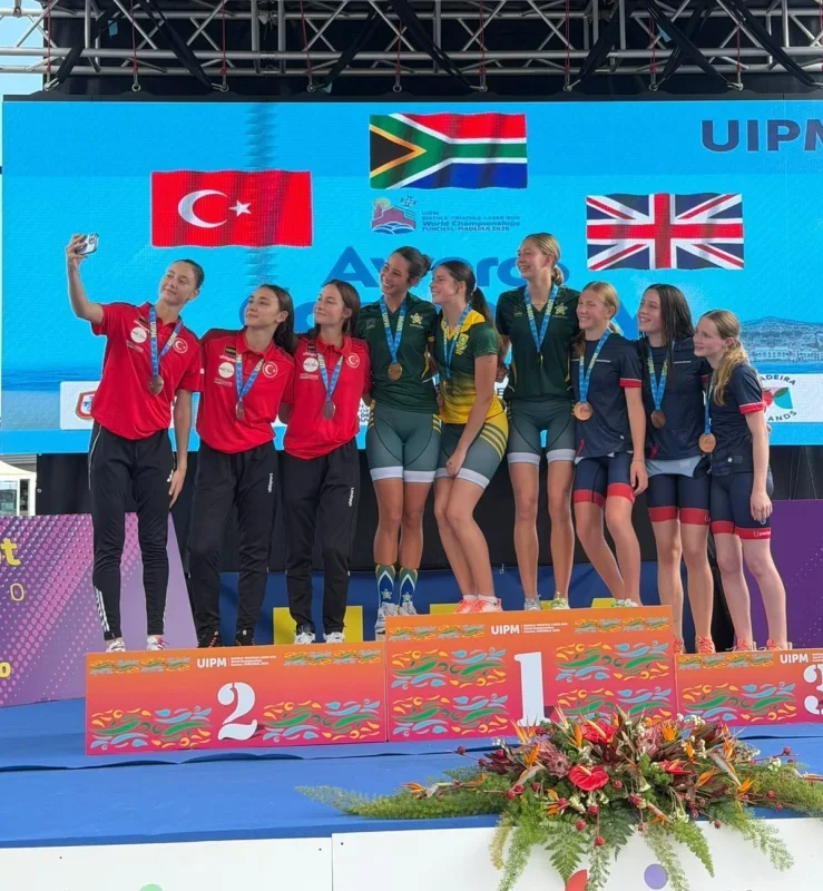 Osmangazi Belediyespor'dan Triathle'de üç dünya madalyası