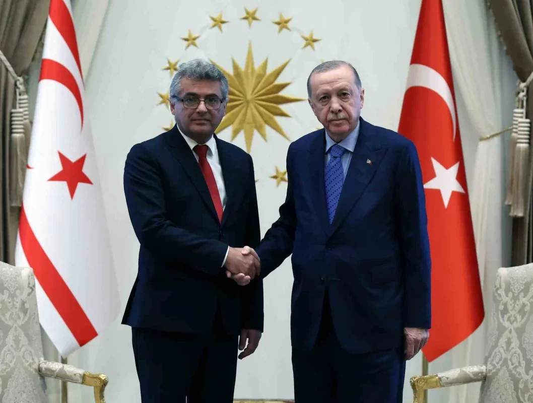 Erdoğan, KKTC Cumhurbaşkanı Erhürman'la görüştü