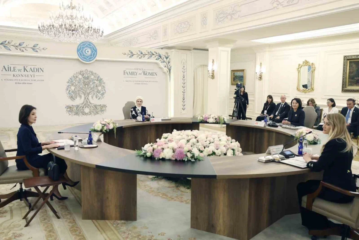 Emine Erdoğan'dan TDT aile ve kadın konseyi mesajı
